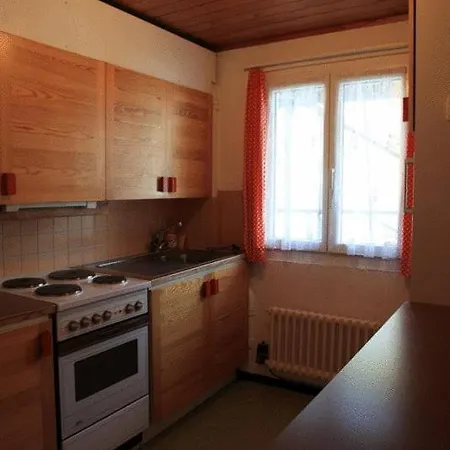 Apartment Guidon *
