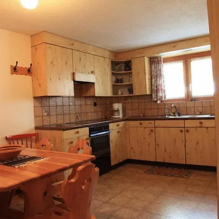 Apartment Guidon *